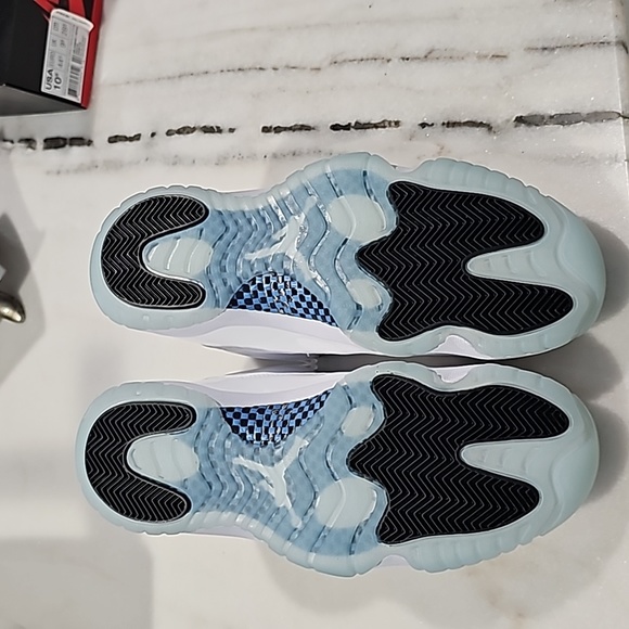 Air Jordan 11 Retro Low - Picture 6 of 9
